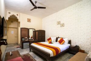 Comfortable stay at Hotel Chandrawati Palace